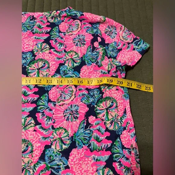 Lilly Pulitzer Etta Scoop Neck Tee - Picture 4 of 7